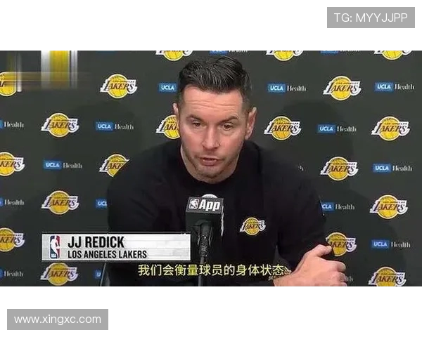 雷迪克透露詹姆斯去年训练过度今年将采取缓慢备战策略